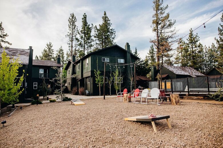 Cabana Noon Lodge At Mallard Bay
