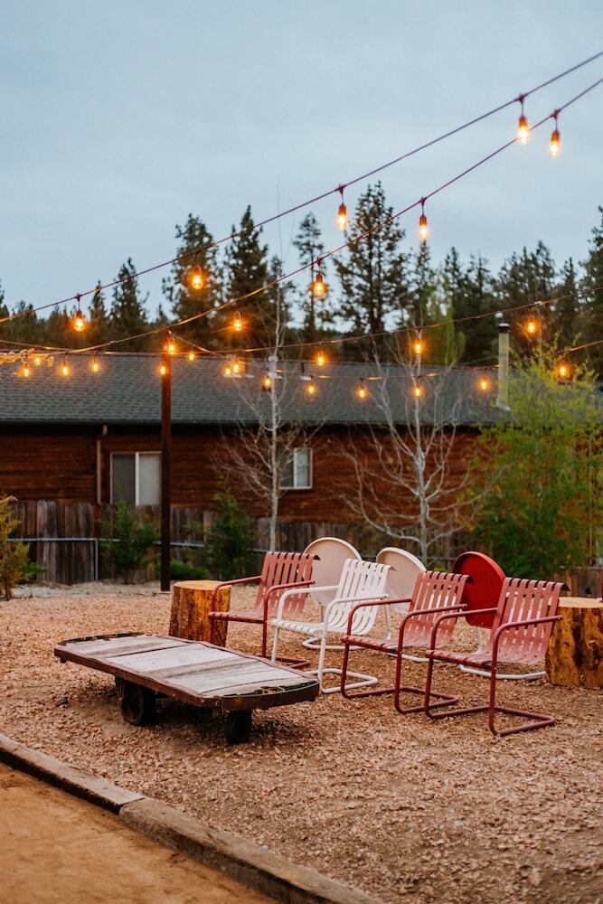 Cabana Noon Lodge At Mallard Bay