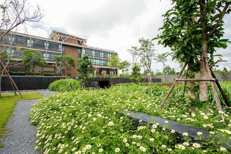 Hotel North Hill City Resort