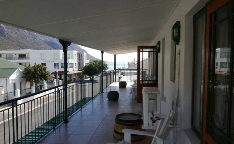 Hotel Le Bay Lodge