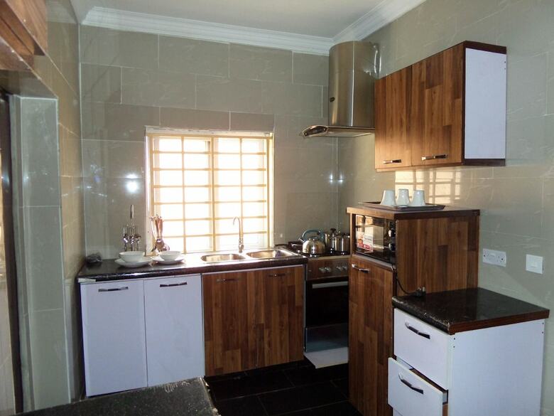 Ken Kol Apartments And Suites