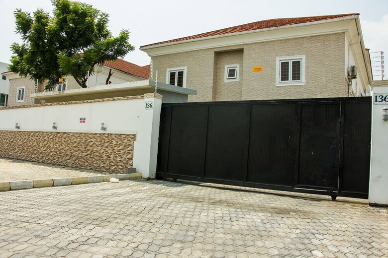 Ken Kol Apartments And Suites