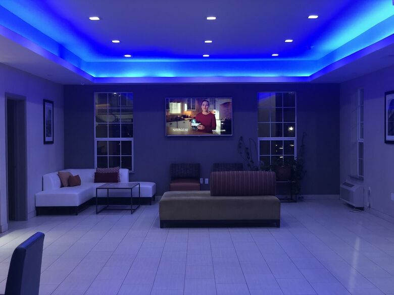 Hotel Catoosa Inn & Suites