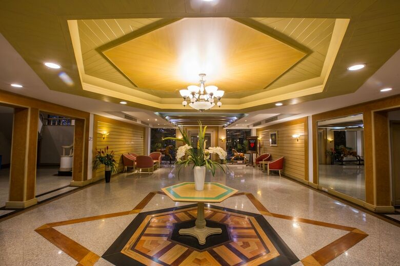 Starlite Khaoyai Hotel And Resort