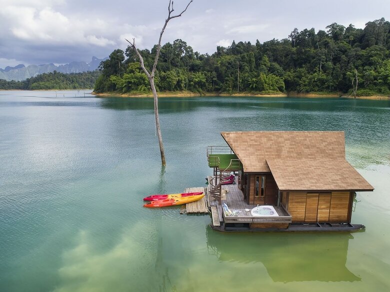 Hotel 500 Rai Khao Sok Floating Resort