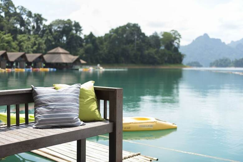 Hotel 500 Rai Khao Sok Floating Resort