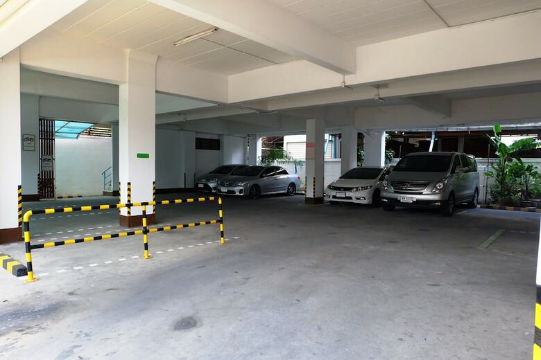 Hotel J. Residence