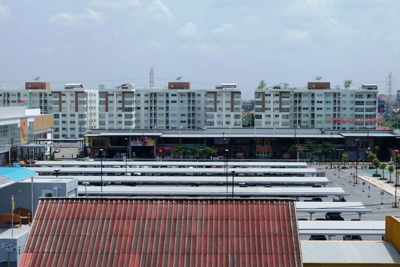 Hotel J. Residence