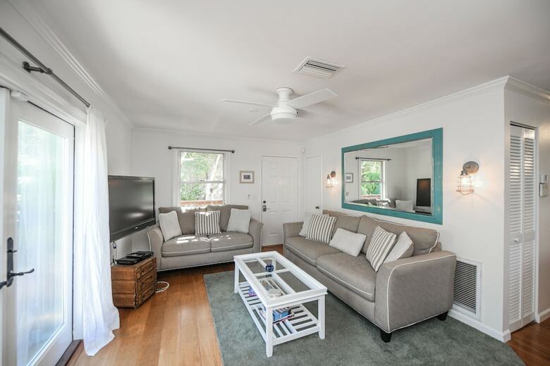 Banana Cabana And Cottage By Beachside Management