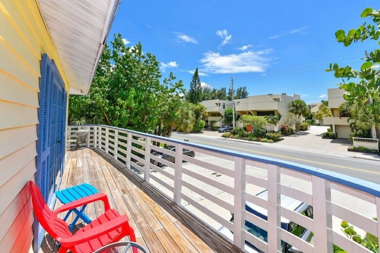 Banana Cabana And Cottage By Beachside Management