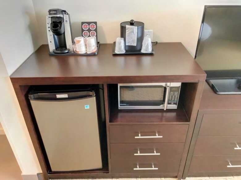 Hotel Comfort Inn & Suites
