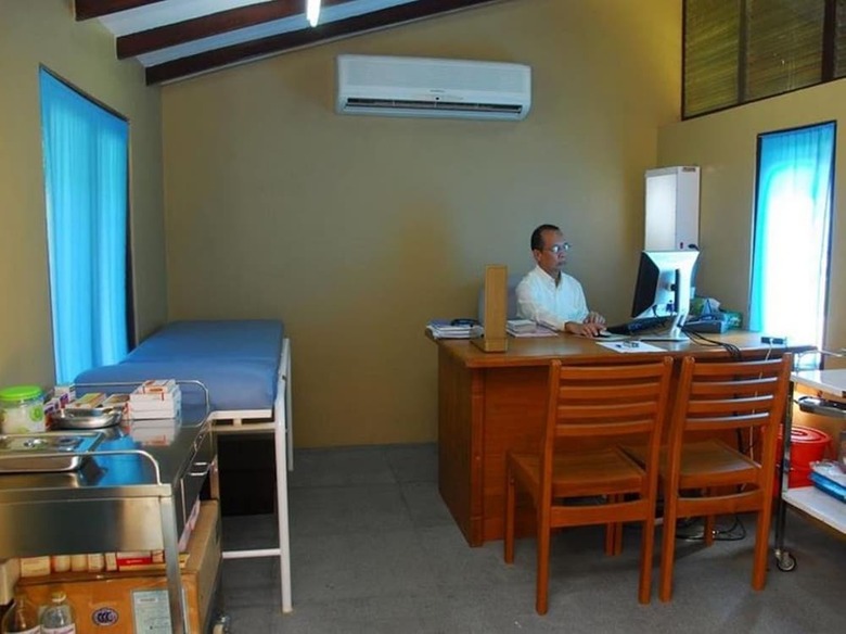 Hotel Bay Of Bengal Resort