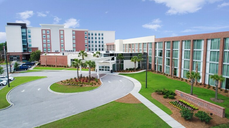 Doubletree By Hilton Hotel And Suites Charleston Airport