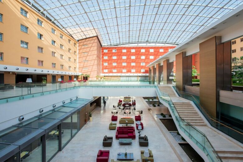 Hotel Golden Tulip Plaza Caserta