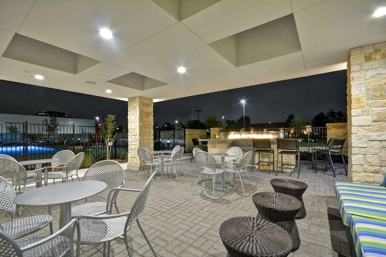 Hotel Home2 Suites By Hilton Dallas Addison