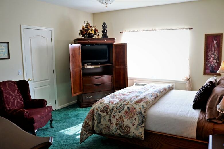 Bradford House Bed & Breakfast