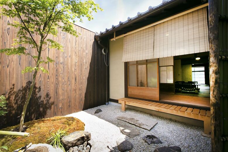 Yamanaka Guest House