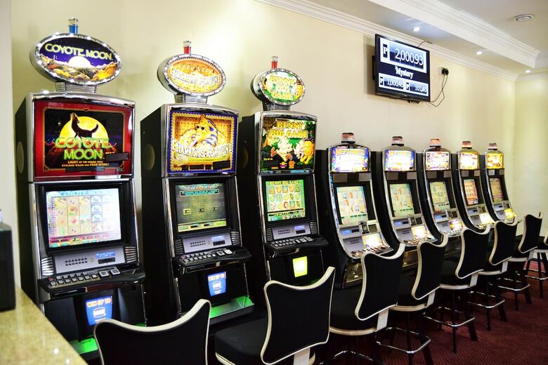 Thakadu Hotel, Casino & Conference Centre