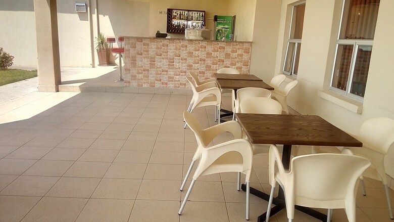 Thakadu Hotel, Casino & Conference Centre