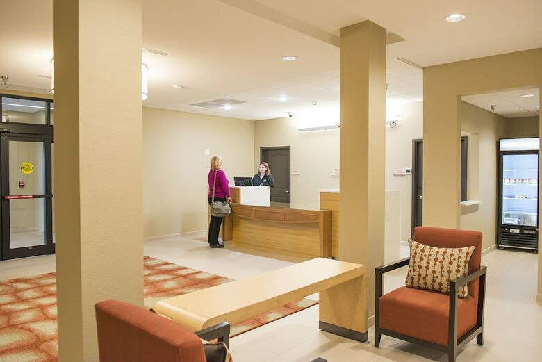 Hotel Hawthorn Suites By Wyndham Fargo