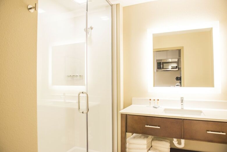 Hotel Hawthorn Suites By Wyndham Fargo