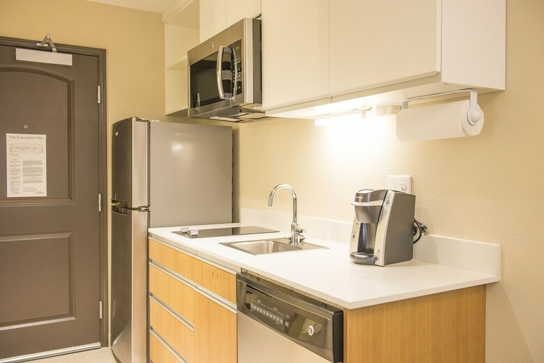 Hotel Hawthorn Suites By Wyndham Fargo