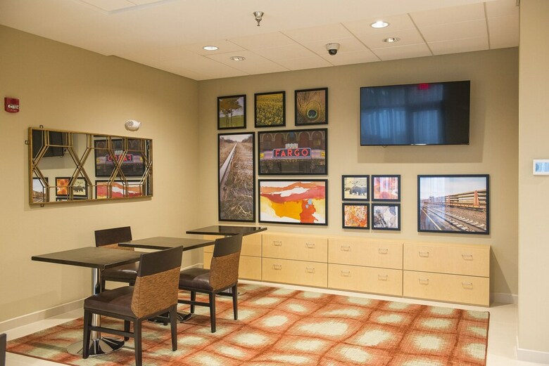 Hotel Hawthorn Suites By Wyndham Fargo