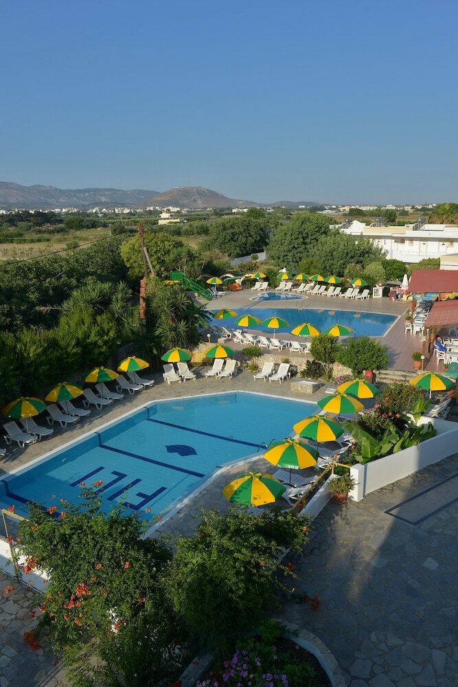 Aparthotel Fili Hotel Apartments