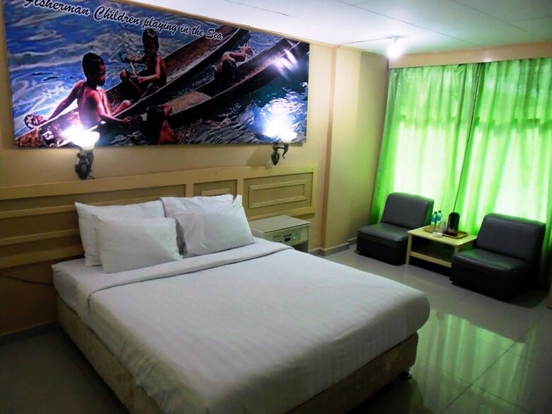 Oyo 2487 Sampurna Jaya Hotel
