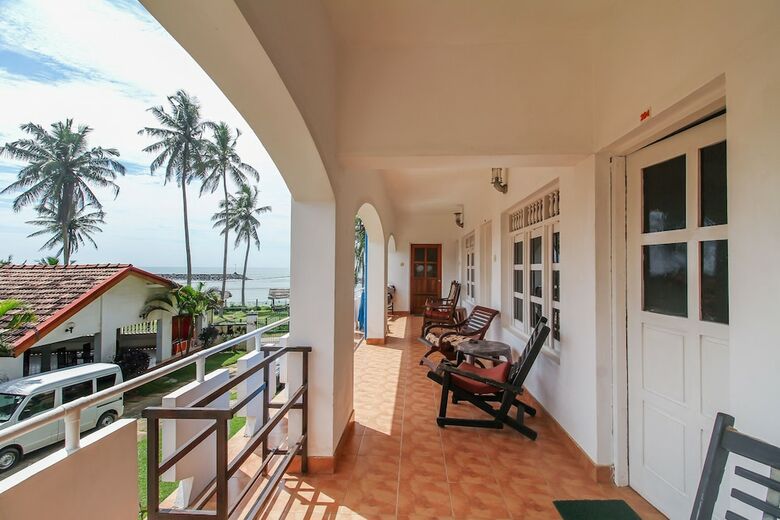 Hotel Oyo 490 Shangrela Beach Resort
