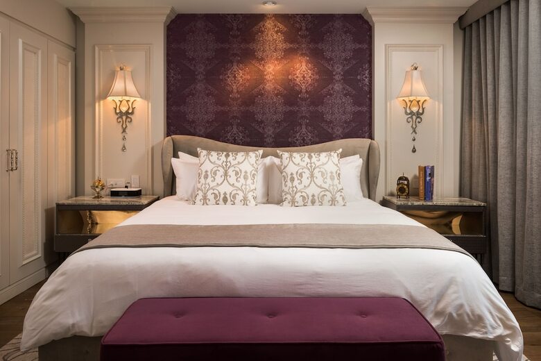 The Ivey's Hotel