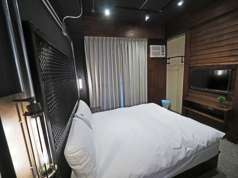 Hotel Taichung Loft Hostel Fengjia