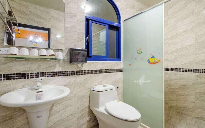 Hotel Santorini Music Family B&B