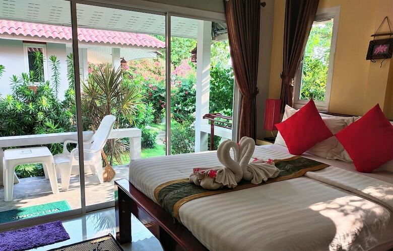 Hotel Lanta A&j Klong Khong Beach