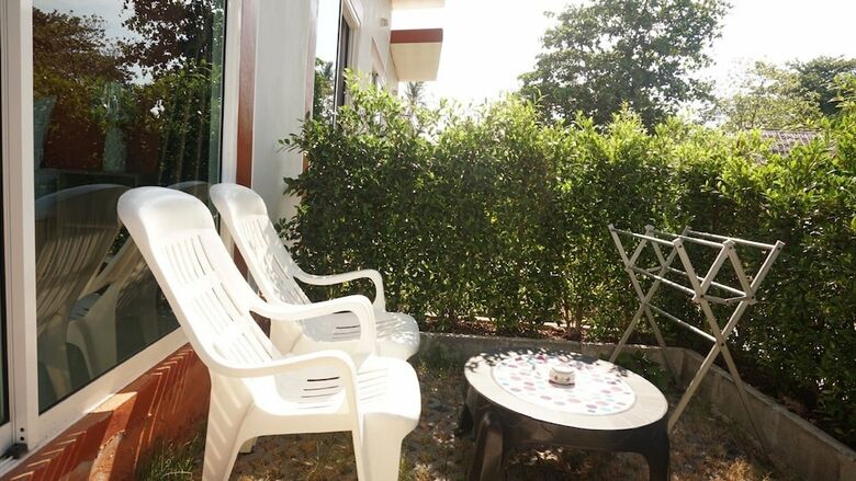 Hotel Lanta A&j Klong Khong Beach