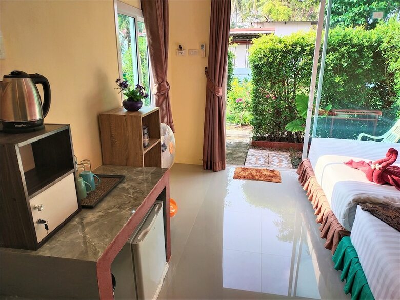 Hotel Lanta A&j Klong Khong Beach