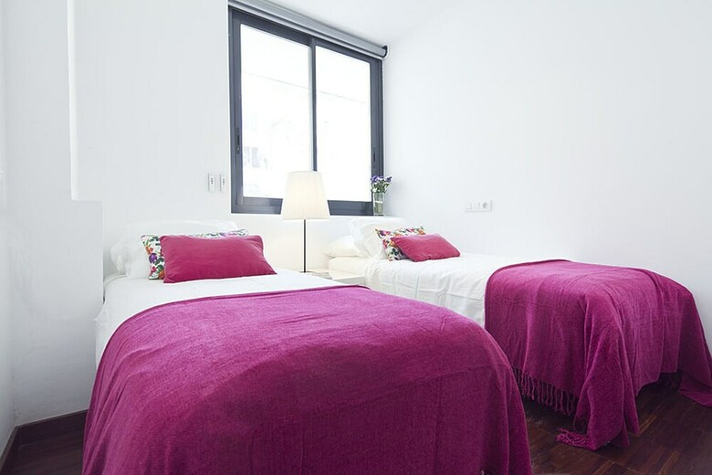 Apartamentos My Space Barcelona Private Pool Garden
