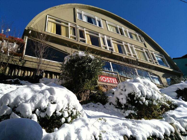 Hostal Moving Hostel Travel