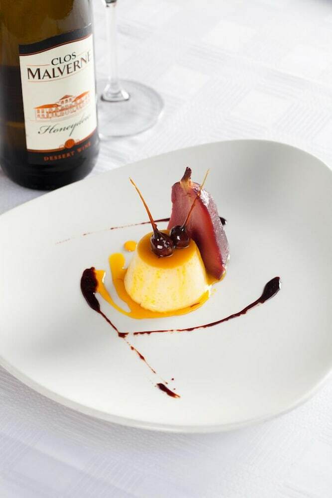 Bed & Breakfast Clos Malverne Wine Estate Accommodation