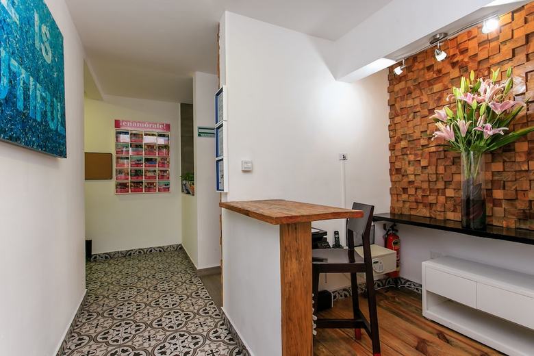 Apartamentos Studio 30 Condhotel By Nah Hotels