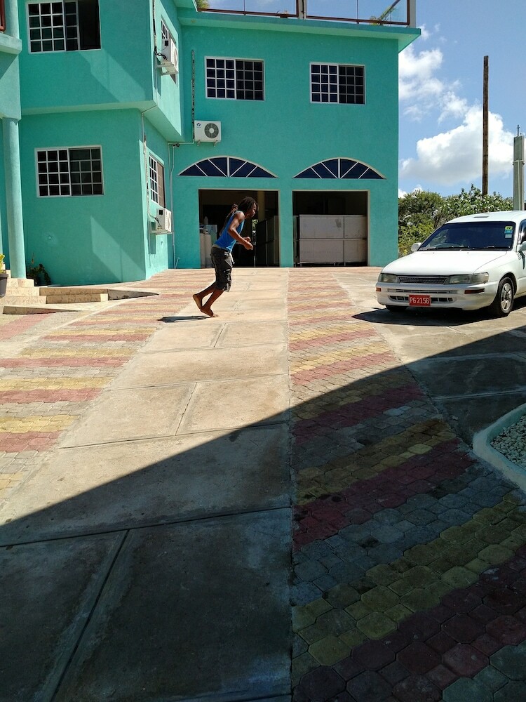 Hotel Negril Sky Blue Resorts