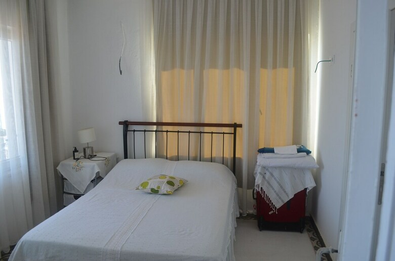 Lacivert Hotel