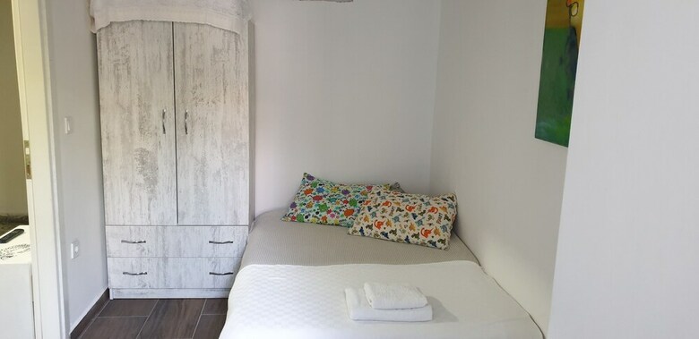 Lacivert Hotel