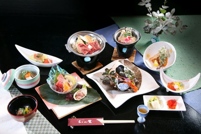 Yufuin Ryoan Wazanhou