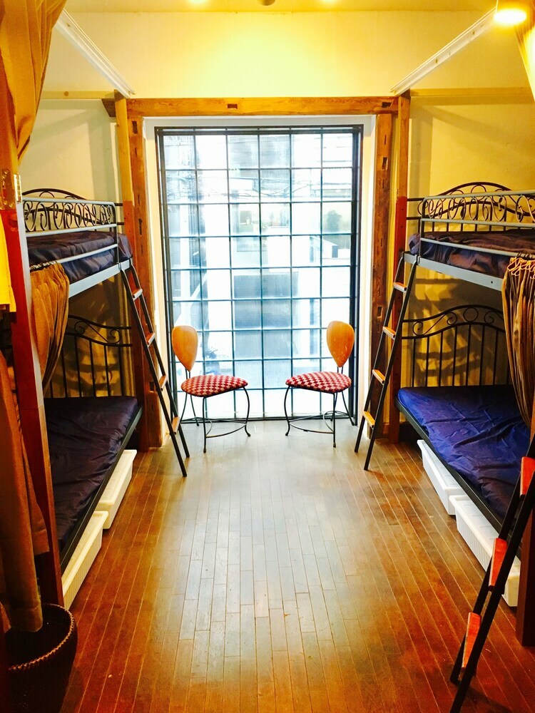 Hostal Hostel Casa Ambrosia
