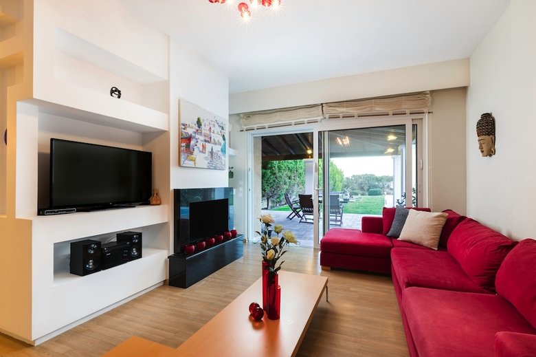Antonoglou Beach Villas, Gennadi