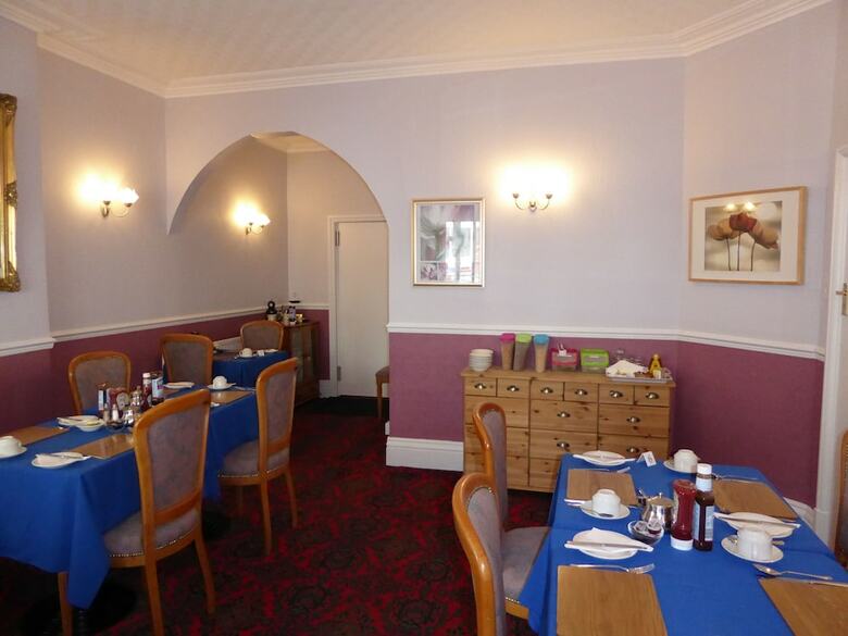 Hotel The Berwick - Over 40's Only