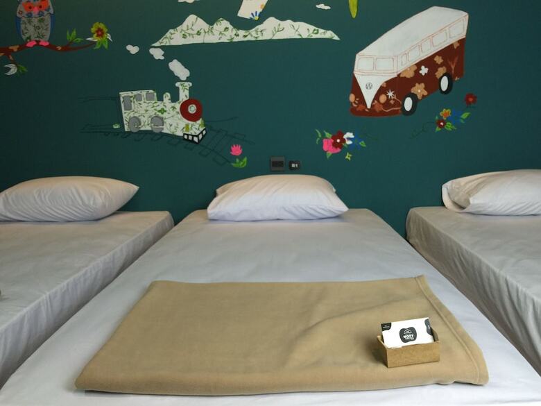 Hostal The Neighbor Hoot Hostel & Cafe
