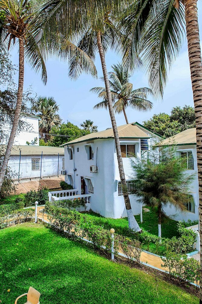 Paradise Suites Hotel