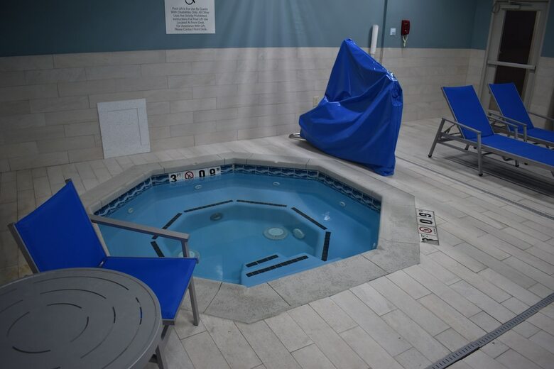 Hotel Holiday Inn Express & Suites Mcpherson